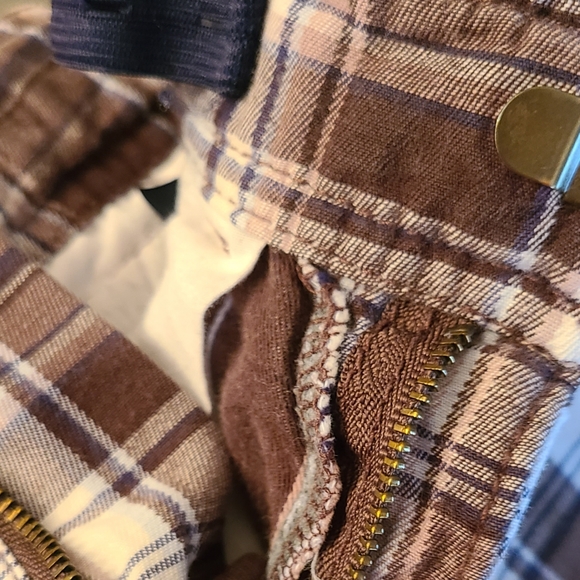 Tommy Hilfiger brown plaid shorts - Picture 5 of 5